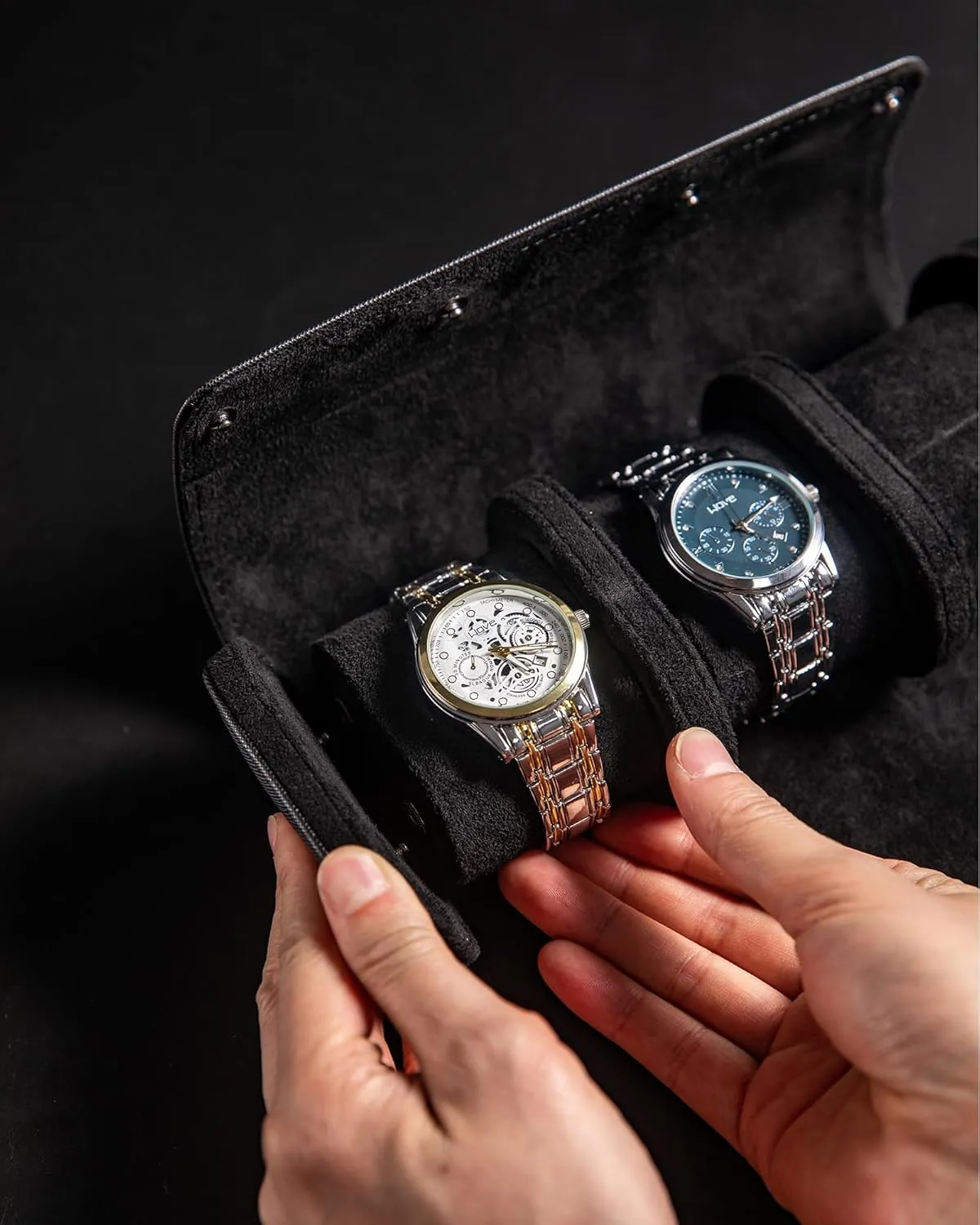 2 Watch Travel Case -Premium Leather With Perfect Texture.(Watch Carrying Or Organizer For Storage And Display). Luxury Gifts for Men Handcrafted by Artisans.