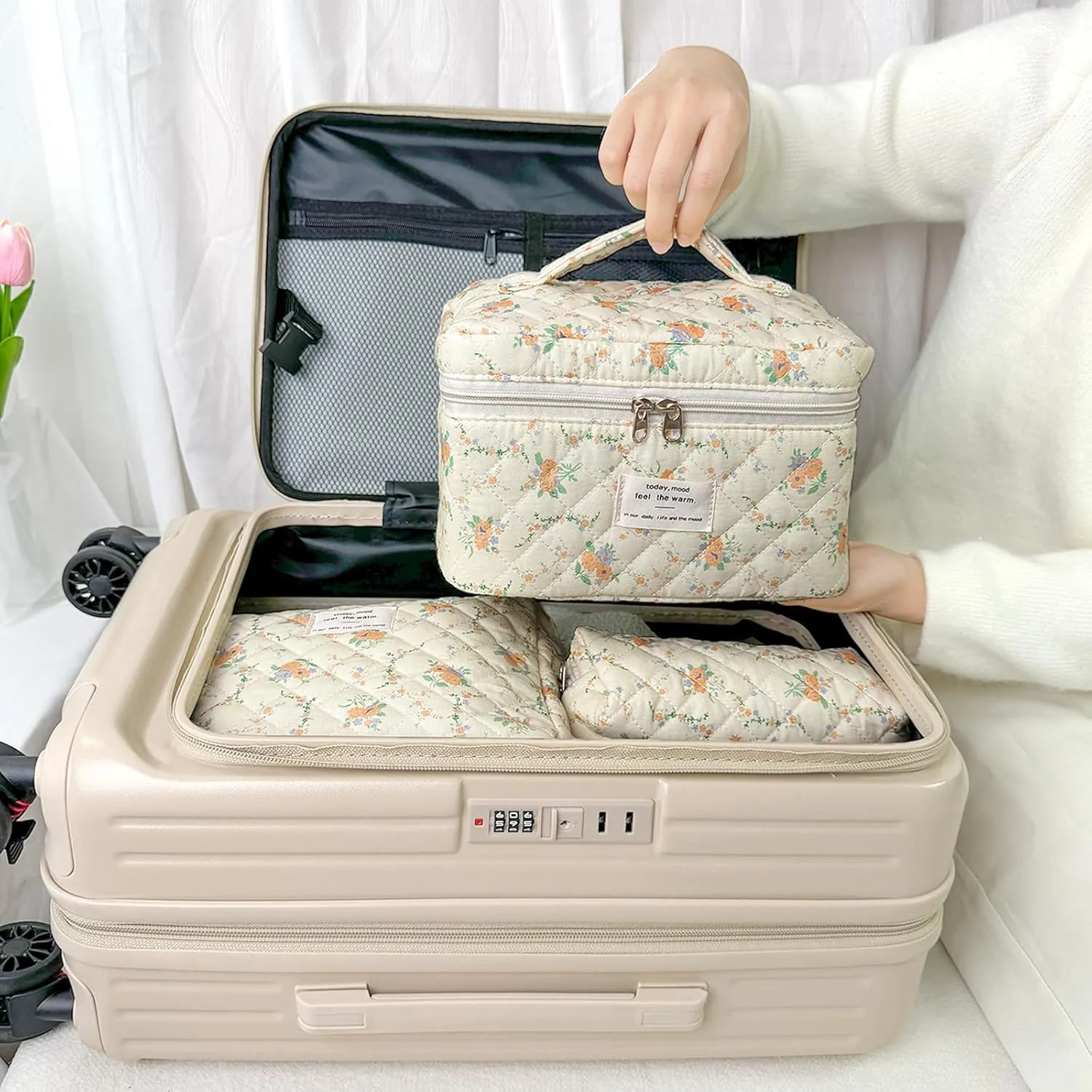 3Pcs Cotton Quilted Makeup Bag for Women Girls, Large Floral Cosmetic Bag Set Cute Makeup Brushes Aesthetic Accessories Storage Bag Yellow Daylily Flower Travel Toiletry Bag Organizer