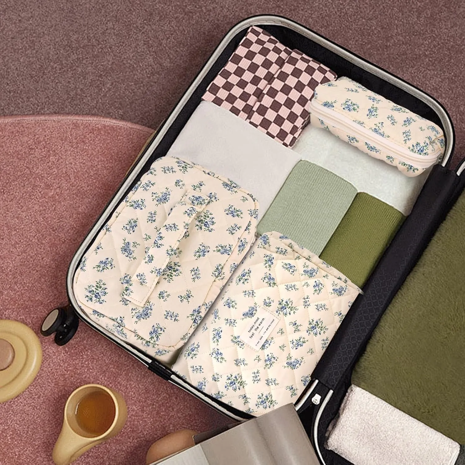 3Pcs Cotton Quilted Makeup Bag Large Travel Cosmetic Bag Coquette Makeup Pouch Cute Aesthetic Floral Toiletry Bag for Women Girls (flower-P)