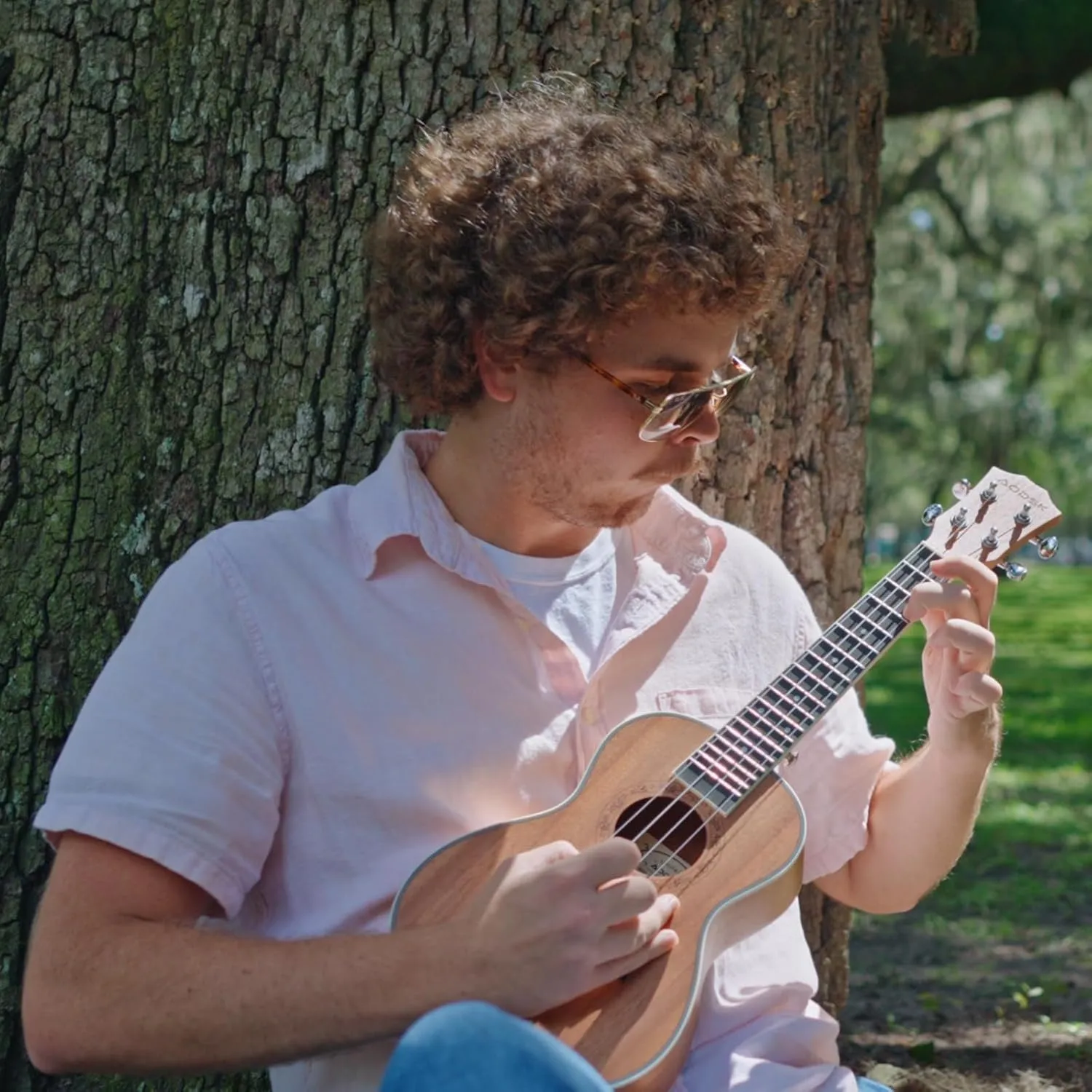 AODSK Concert Ukulele Beginner Mahogany 23 Inch Ukelele Kit with Gig Bag Strap Nylon String Tuner 3 picks Cloth Online Lesson