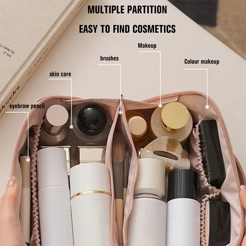 Beauty on the Go: The Stylish & Spacious Leather Makeup Bag ✨