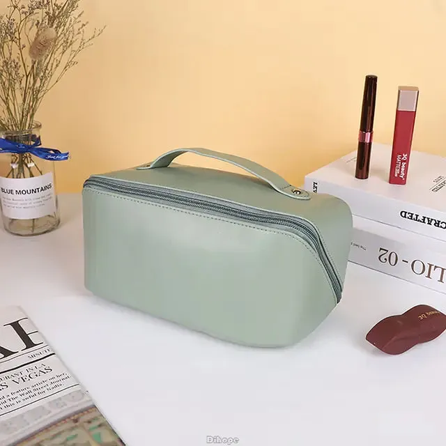 Beauty on the Go: The Stylish & Spacious Leather Makeup Bag ✨