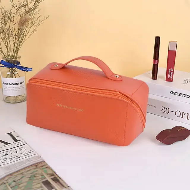 Beauty on the Go: The Stylish & Spacious Leather Makeup Bag ✨