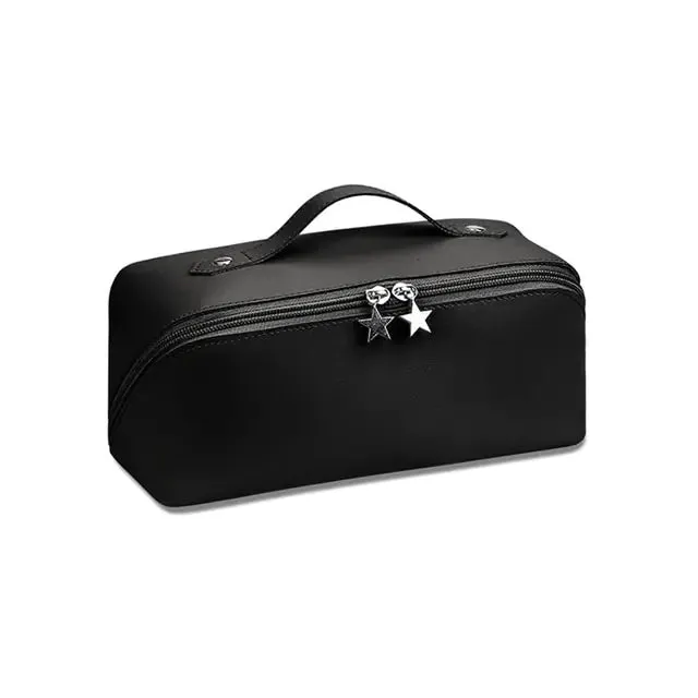 Beauty on the Go: The Stylish & Spacious Leather Makeup Bag ✨