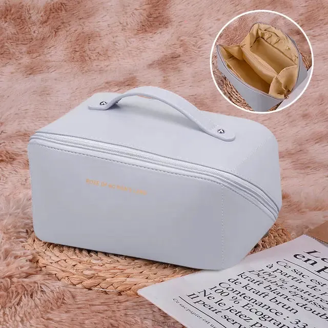 Beauty on the Go: The Stylish & Spacious Leather Makeup Bag ✨