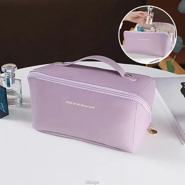 Beauty on the Go: The Stylish & Spacious Leather Makeup Bag ✨