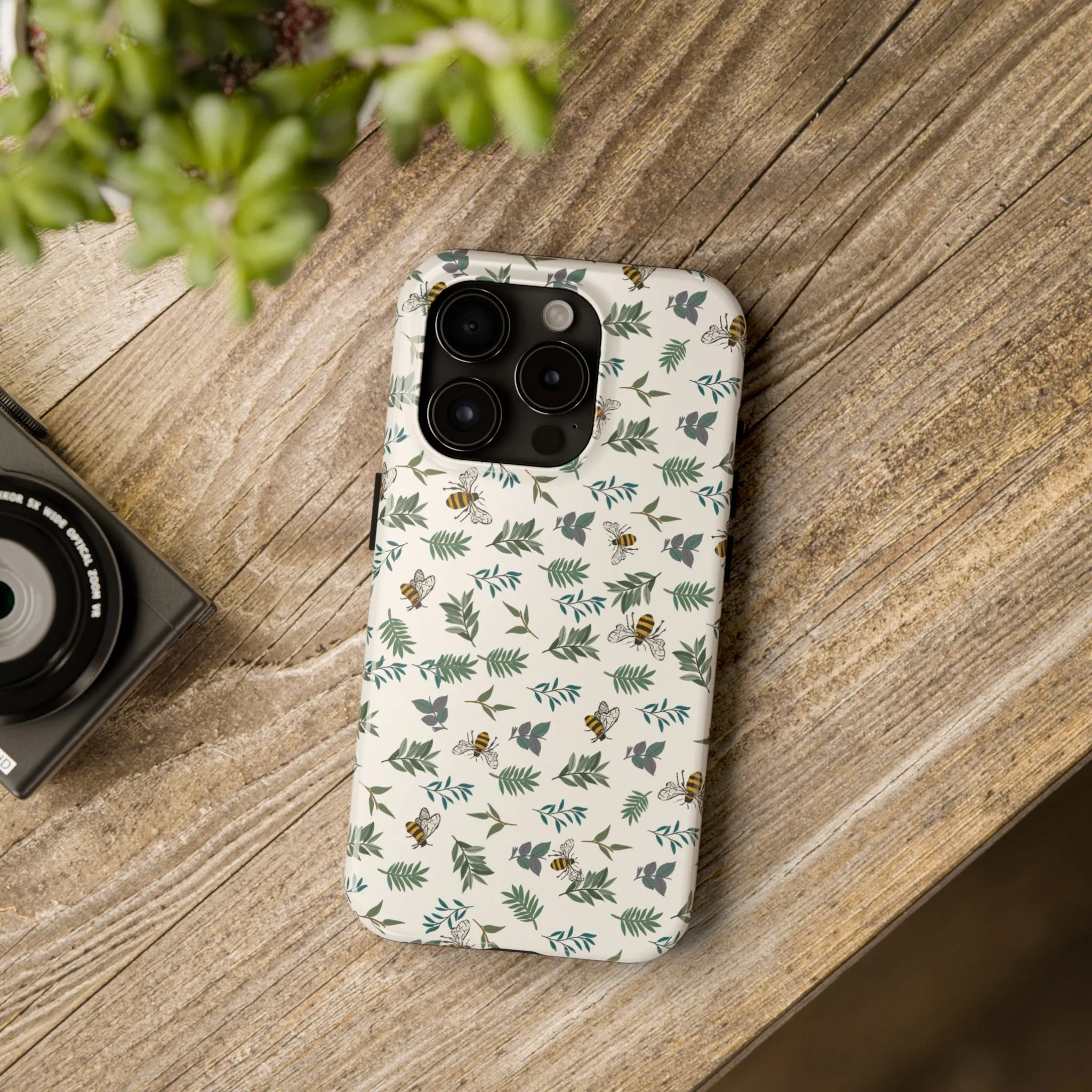 Bumble - iPhone 15 Pro Case