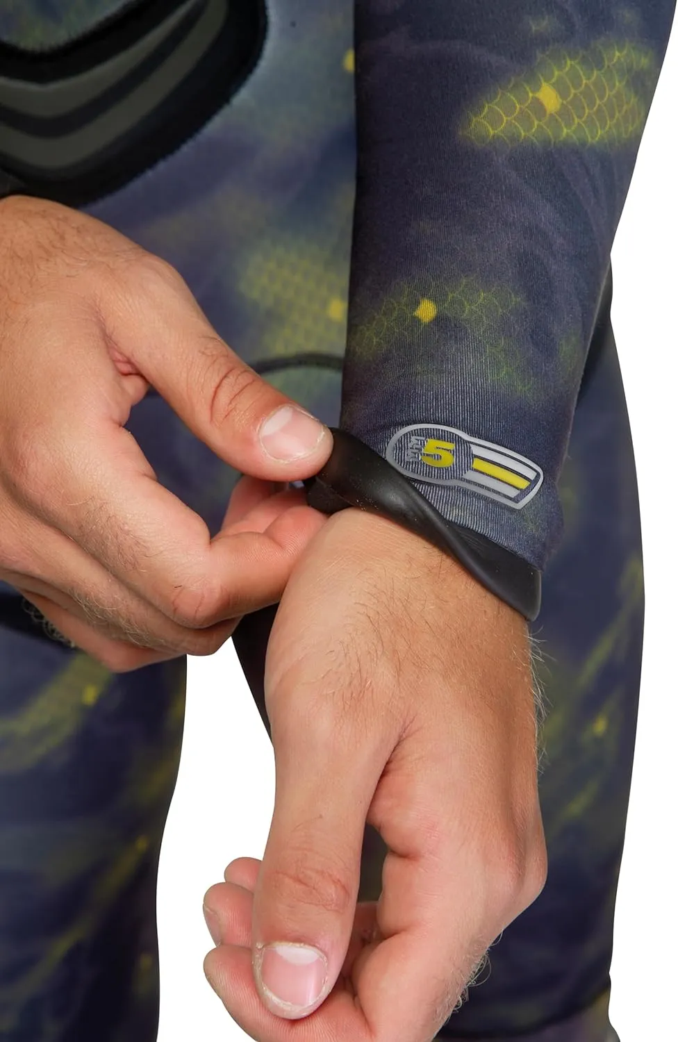 Cressi Lampuga 2-pcs Camouflage Patterned Freediving Wetsuit, Jacket & Pants, Loading Chest Pad, Knee Protection, Anatomical Design - Lampuga: Designed in Italy
