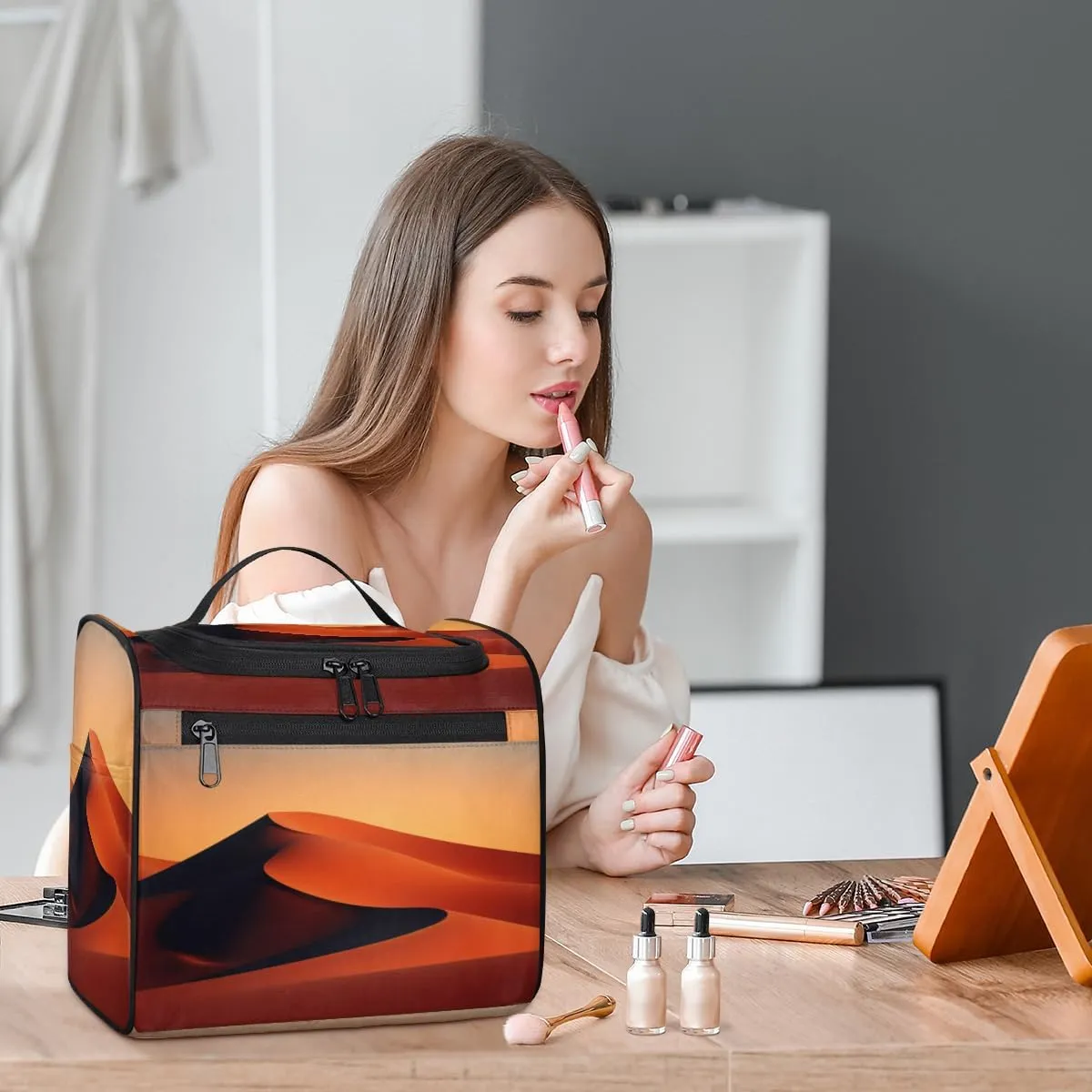 Desert Sunset Hanging Toiletry Bags Travel Makeup Bag Water-resistant Makeup Cosmetic Bag Travel Organizer