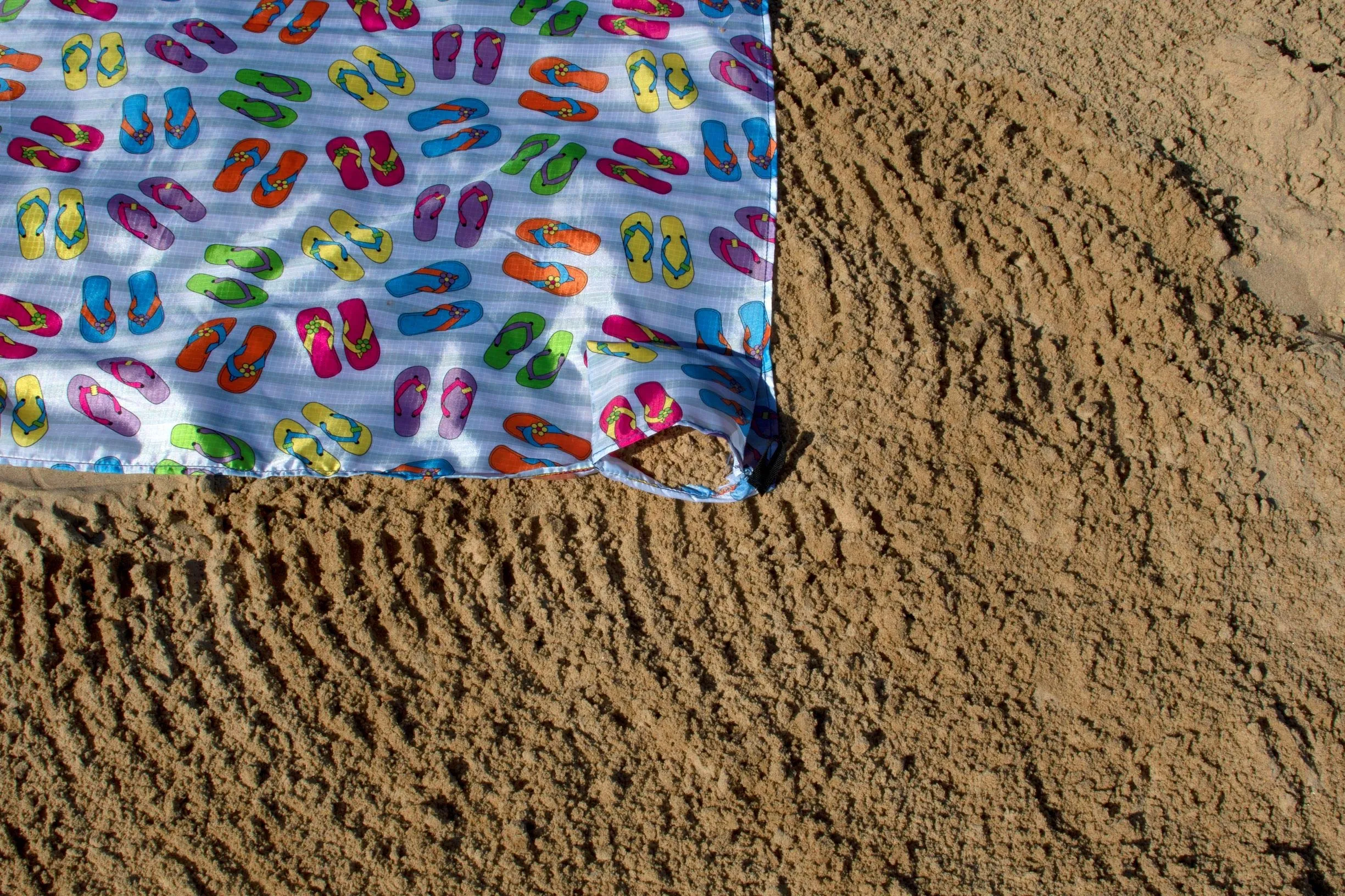 Geckobrands Lightweight Waterproof Blanket