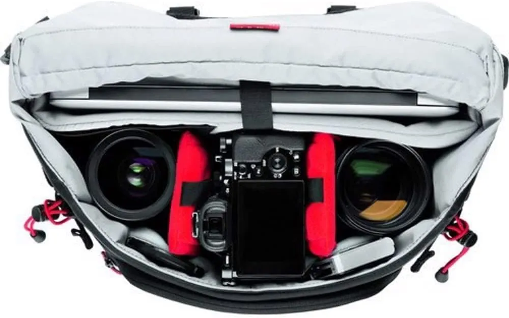 Manfrotto Bumblebee M-10 PL, Professional Photography Camera Bag, for Mirrorless, Reflex and DSLR Cameras, with Pocket for 13" PC, with Internal Divider System and Camera Protection System - Black