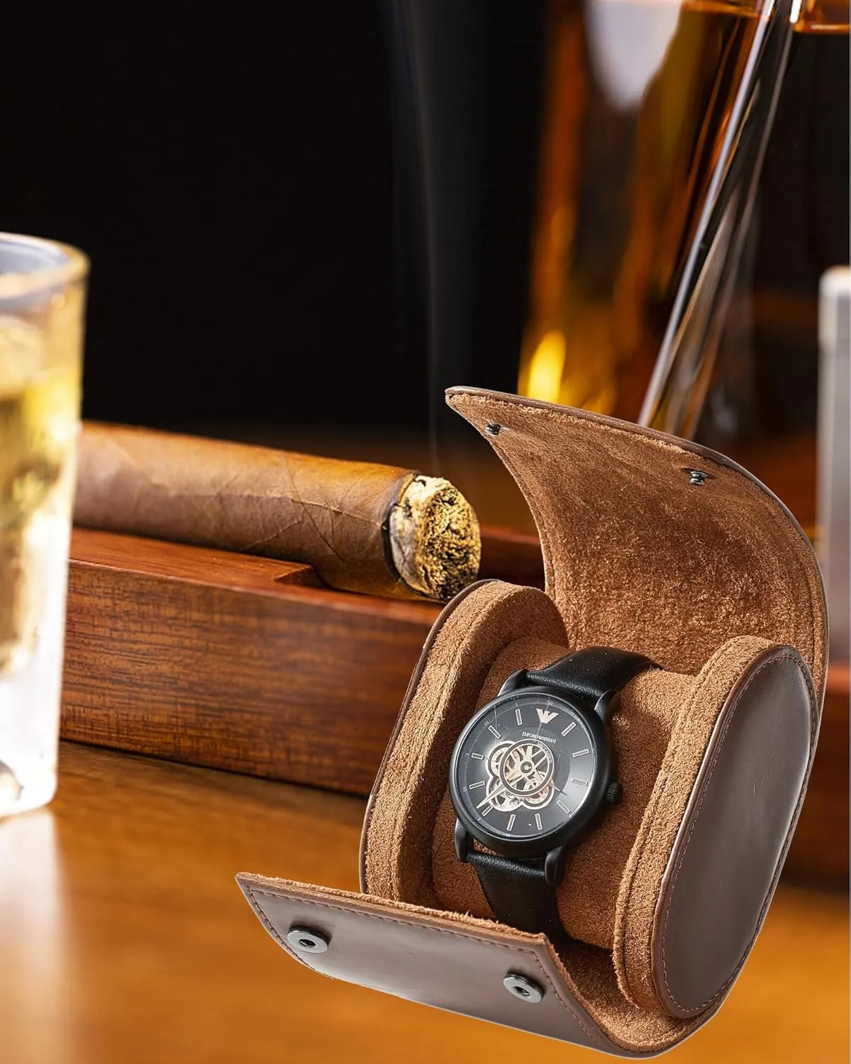 Single Watch Travel Case -Classic Leather Watch Case with Perfect Texture. Watch Carrying Case or Organizer for Storage And Display. Ideal Gift for Men Traveling, All Handmade by Artisans