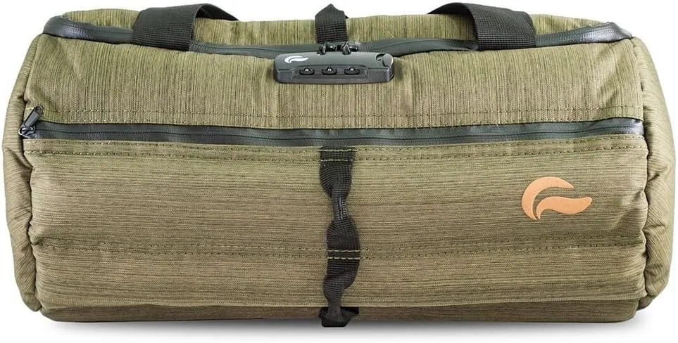 Skunk Duffle bag Medium 16"- Smell Proof - With combo lock (Olive green, 16"x7.5")