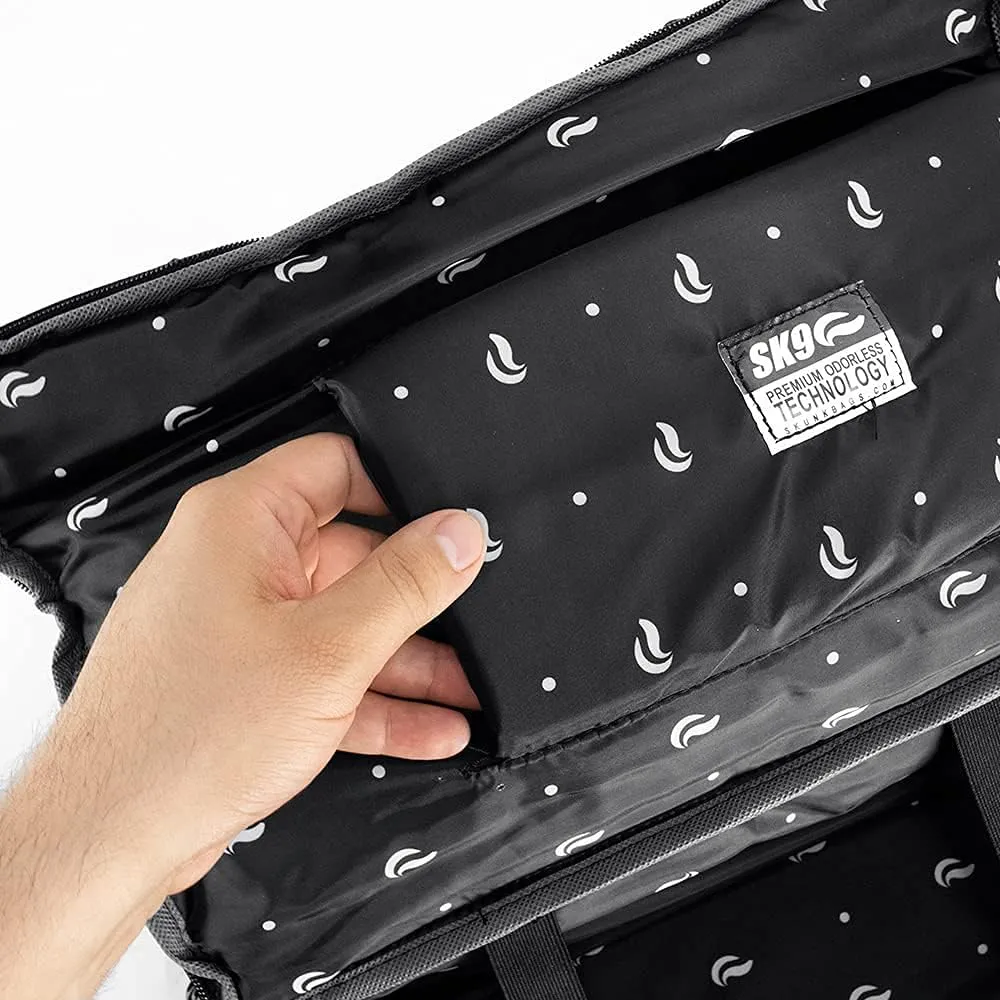 Skunk Duffle bag Medium 16"- Smell Proof - With combo lock - PATENT PENDING (Blue Navy, 16"x7.5")