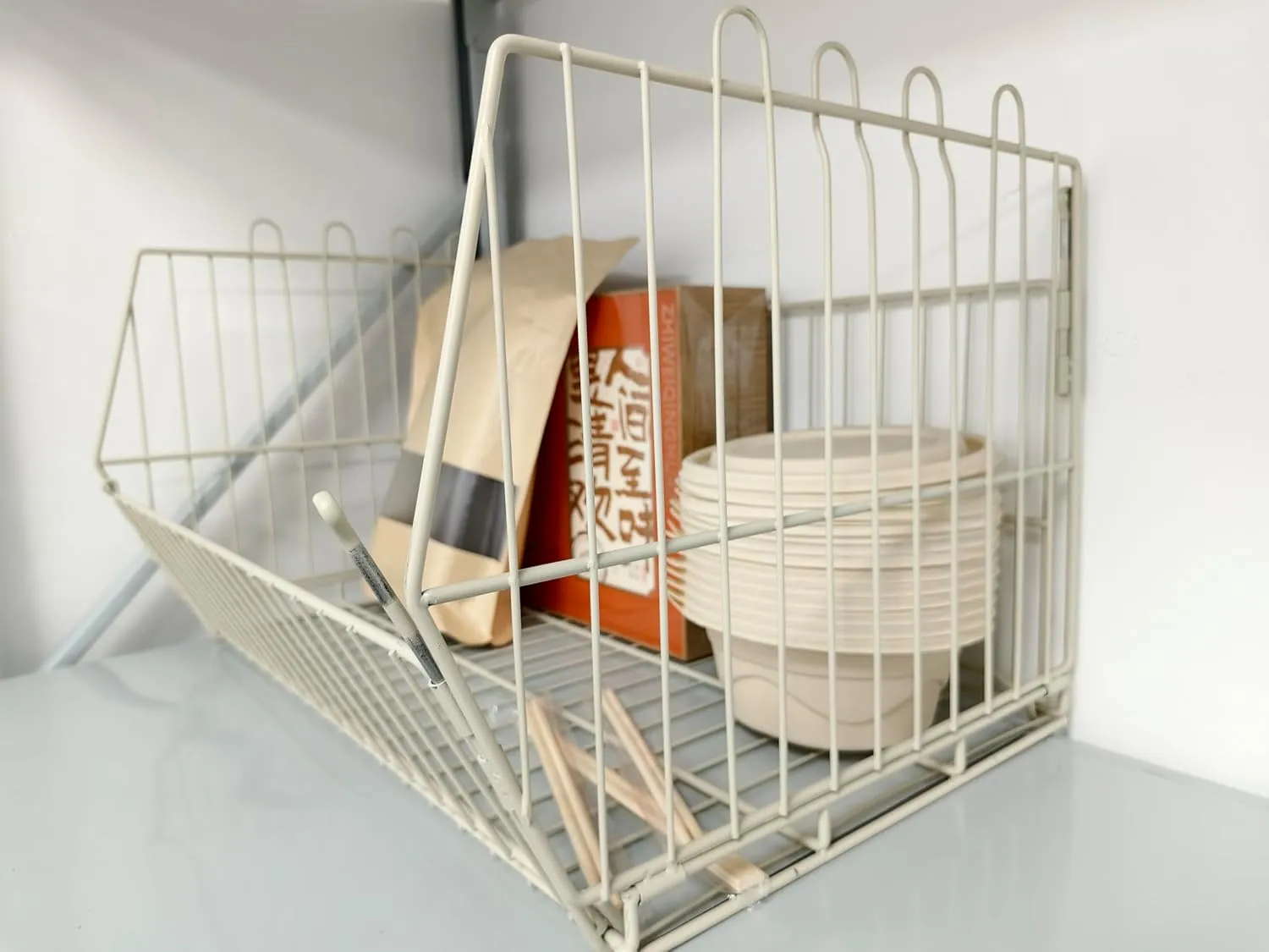 Standing Metal Shelving Unit, Wire Storage Basket with Wheels, Folding Shoe Racks, Clothing Sweaters Shoes Handbags Organizer for Kitchen Garage Pantry Porch (1-Tier Basket only)