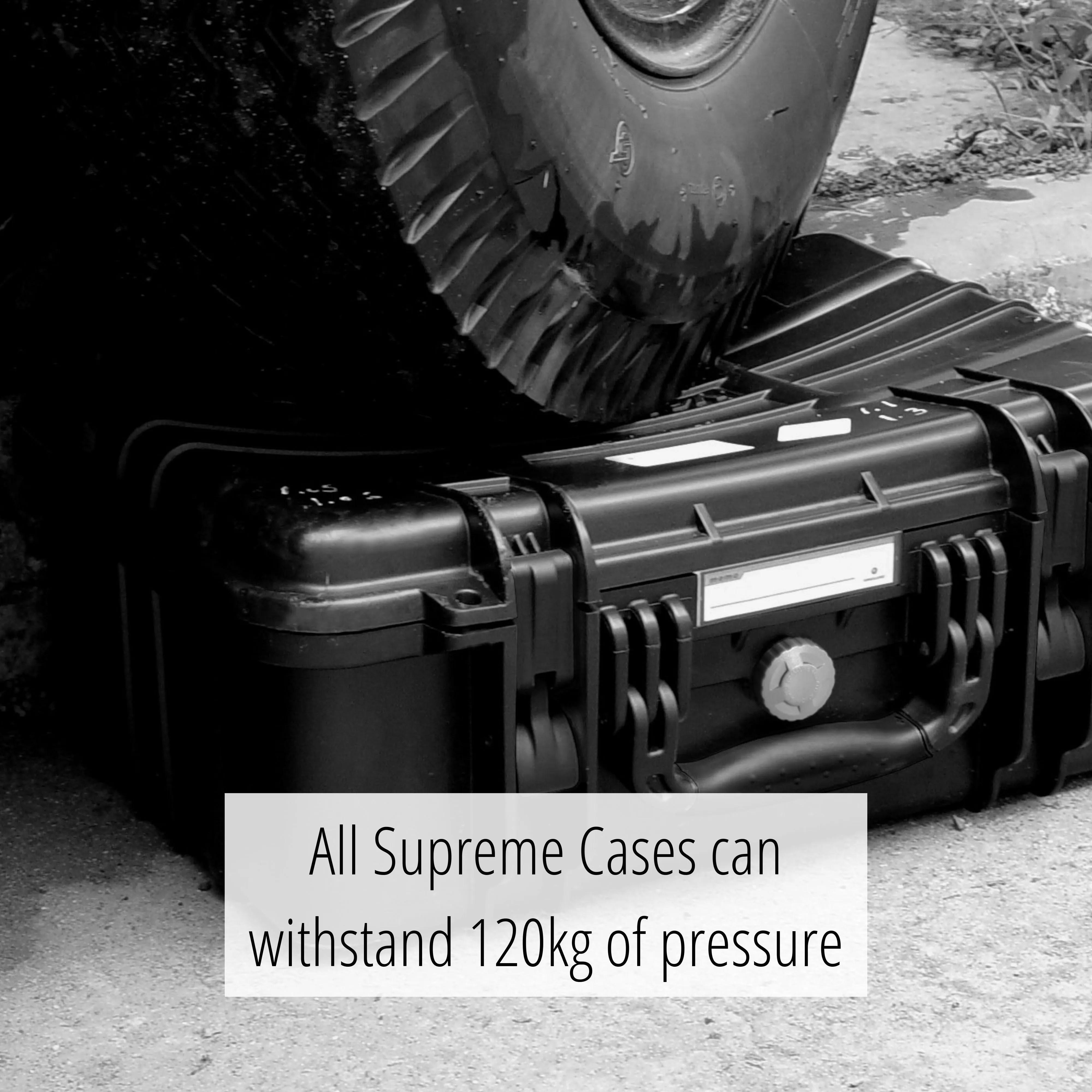 SUPREME 37D Ultra Tough 17 Litre Waterproof Case (Removable 11 Litre Divider Bag)