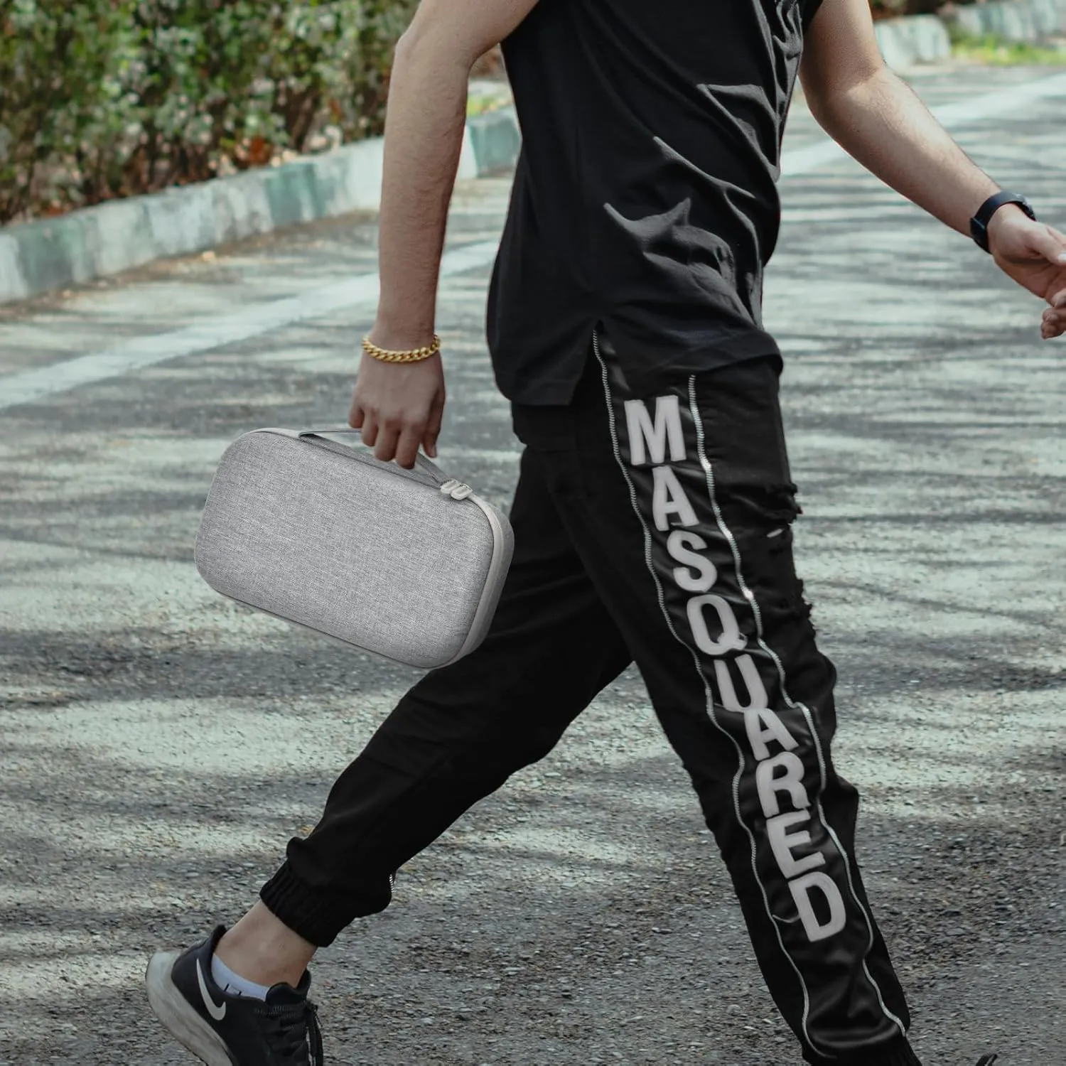 Travel Sunglasses Organizer Cases for Quay Polarized Sunglasses Men Women, Trendy Sunglasse Storage Holder (Bag Only)