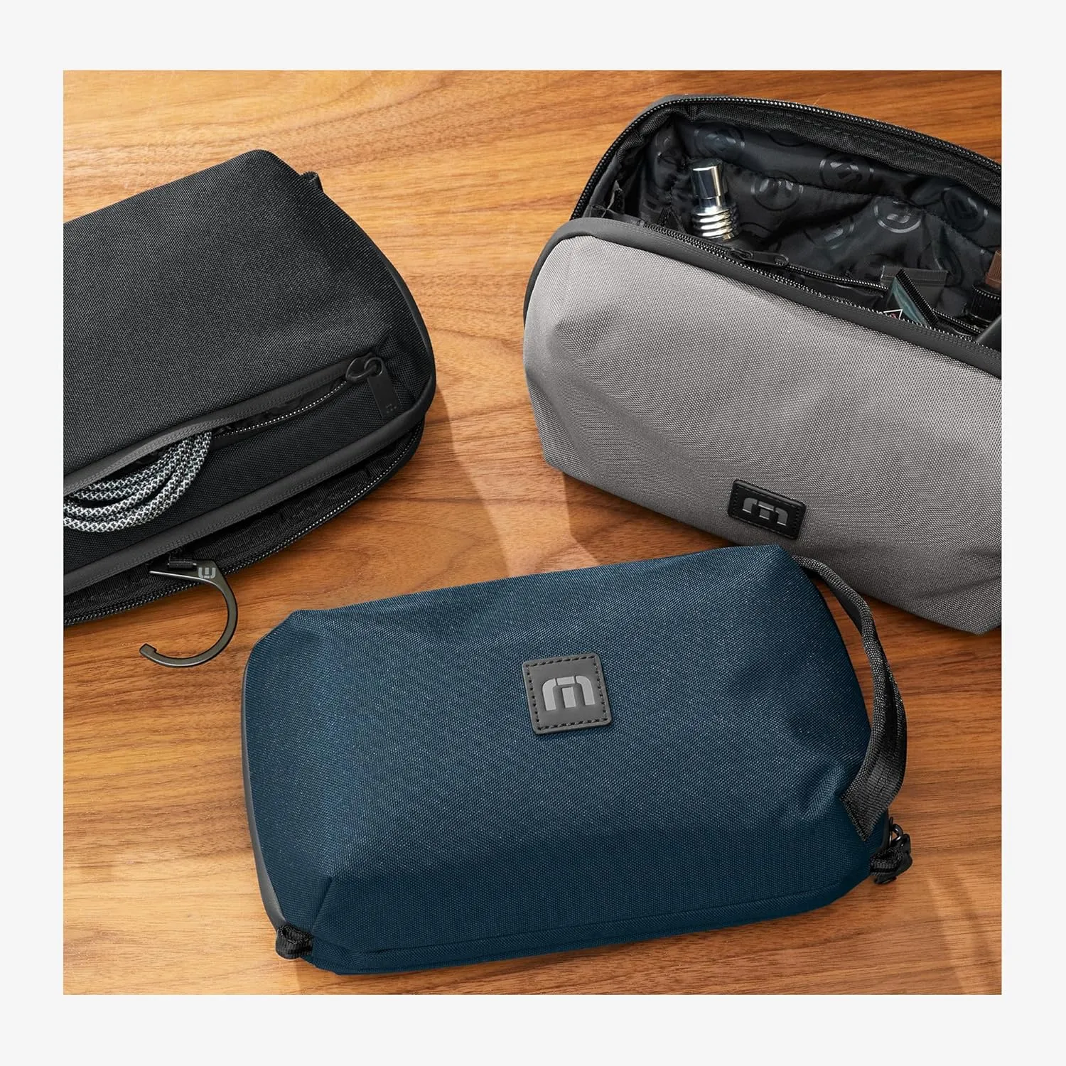 TravisMathew Approach Case TMB300, River Blue Navy