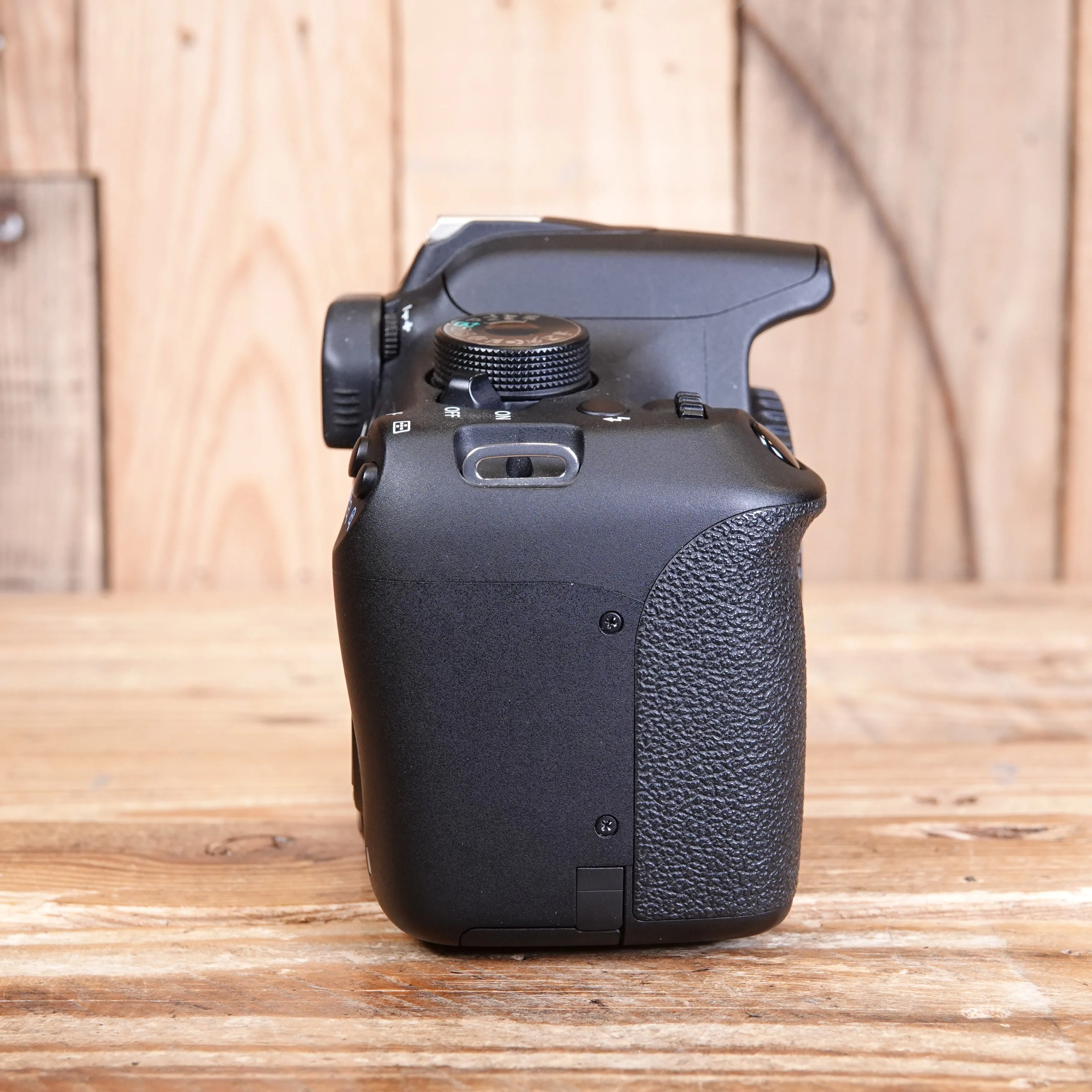 Used Canon EOS 1200D DSLR Camera Body
