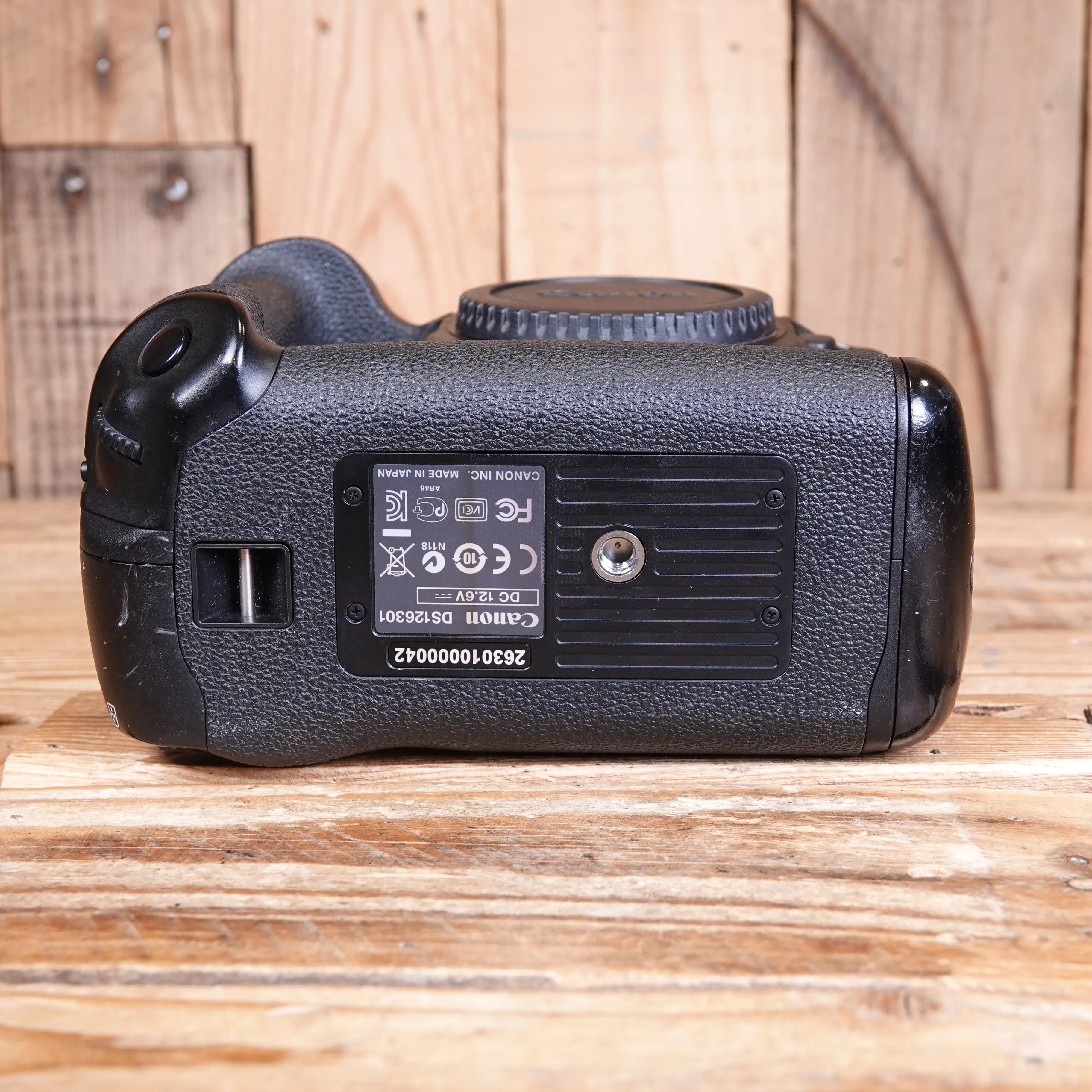Used Canon EOS 1DX DSLR Camera Body