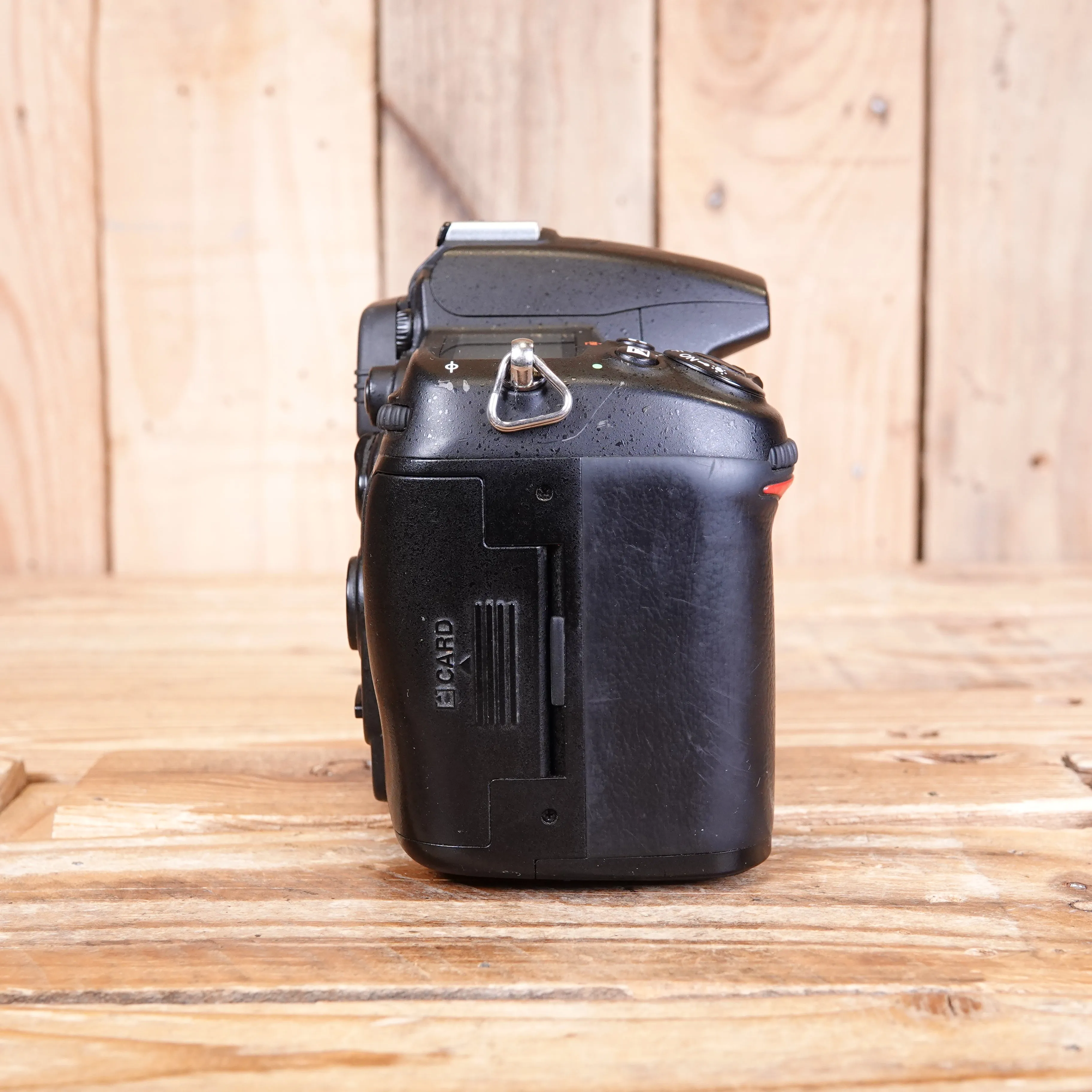 Used Nikon D7000 DSLR Camera Body